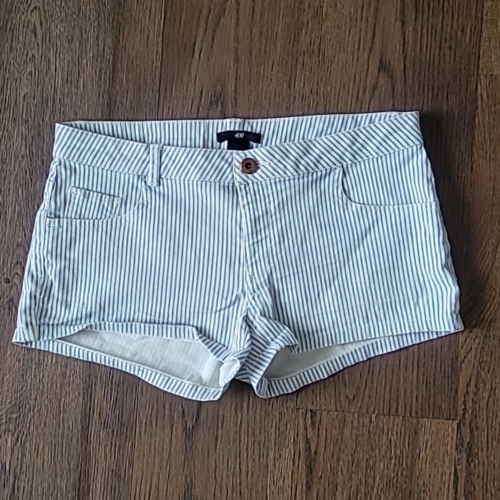H&M Blue Striped Shorts